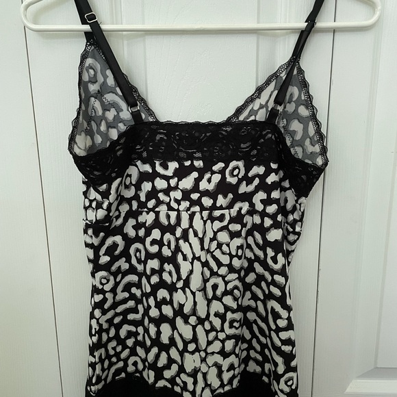 black and white cami - Picture 3 of 4